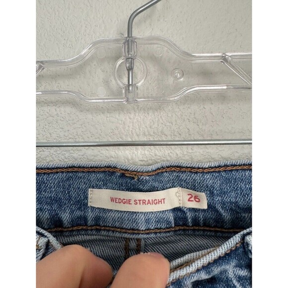 Levi's Wedgie Straight Jeans Button Fly Light Wash Distressed Women's 26 26x28 - Picture 4 of 9
